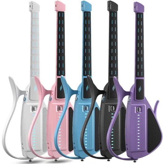 dan-guitar-enya-cyberg-luo-tianyi